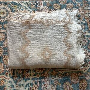 Aritzia Wilfred Wool Blanket Cream and Tan Scarf